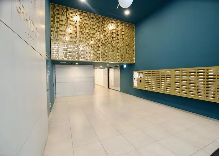 Premium By Hi5 - - Jewish Quarter *